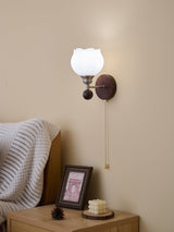 Vale Vista Glass Wall Light, detail view 23