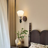 Vale Vista Glass Wall Light, detail view 5