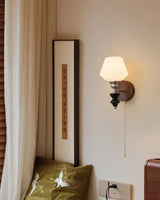 Vale Vista Glass Wall Light, detail view 41
