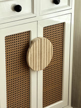 Yara Sol Marble Cabinet Handle, detail view 2