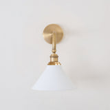Galen Quartz Brass Wall Light, detail view 18