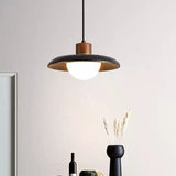 Aven Sol Stone Pendant Light, detail view 2